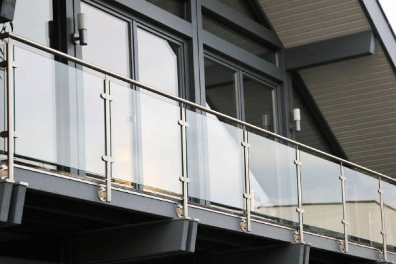 Guarda Corpo Vidro para Varanda de Apartamento Valores Vila Isa - Guarda Corpo Vidro Escada